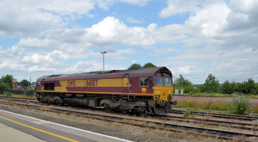 818716 (a): :2048x1134